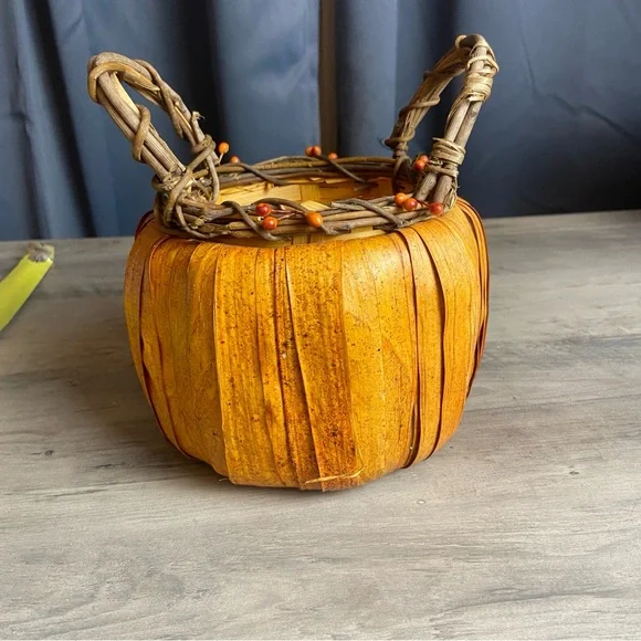 Harvest Woven Pumpkin Basket w/ Handles & Autumn - Picture 4 of 7